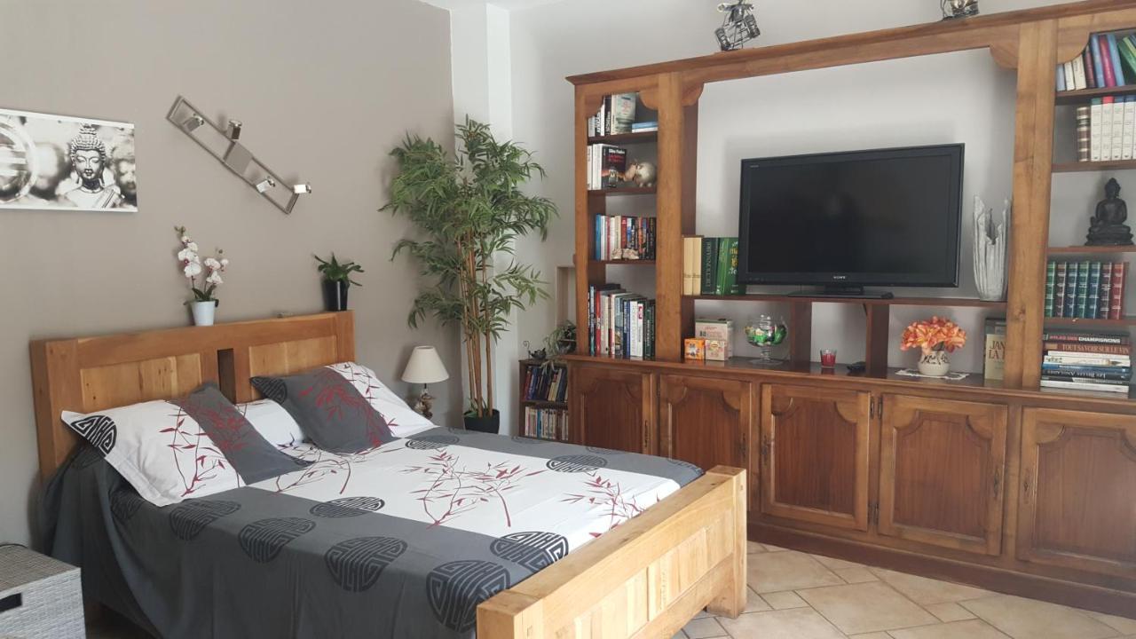 Chambre L'Orchidee Vallon-Pont-dʼArc Buitenkant foto